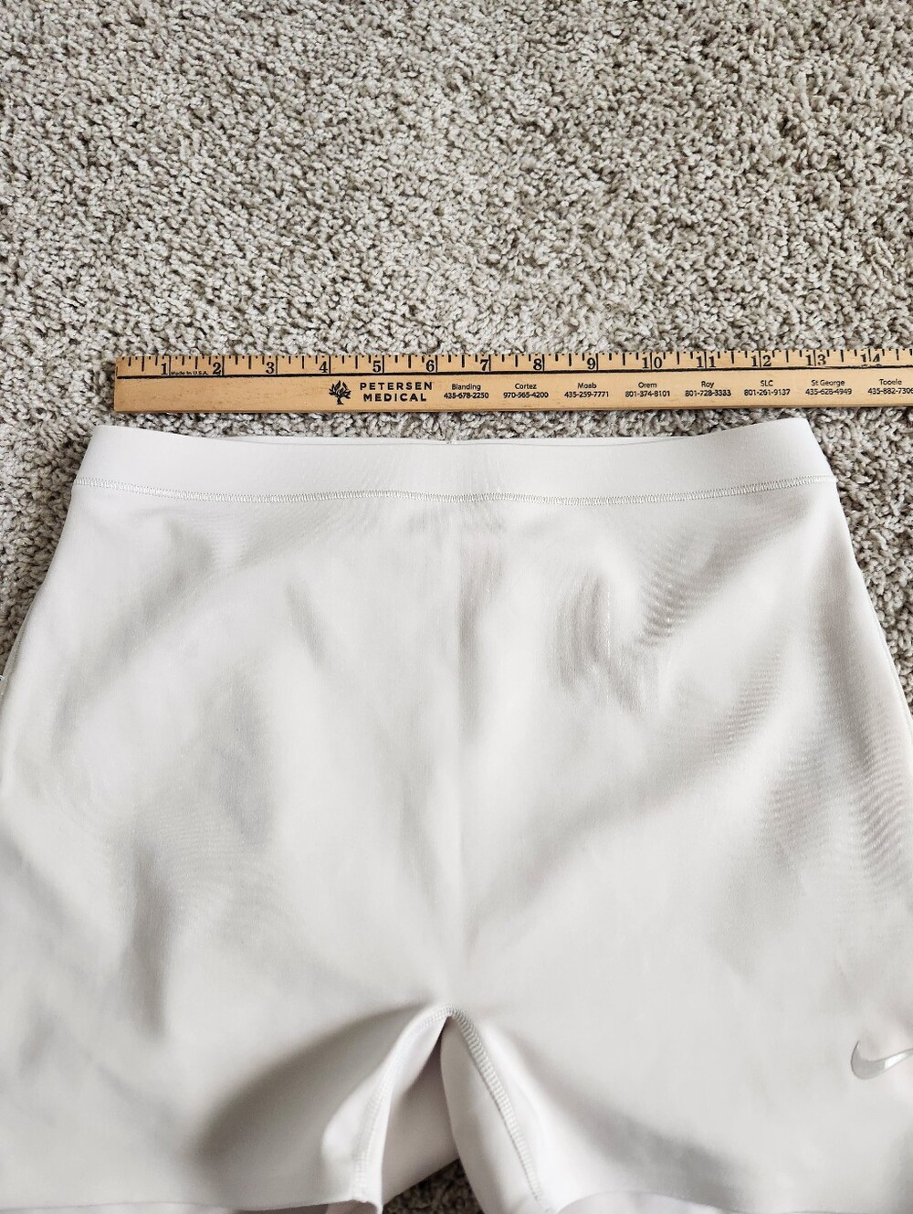 Nike Form Stealth Evaporation Women's Boyshorts Beige Size Medium - Picture 7 of 9